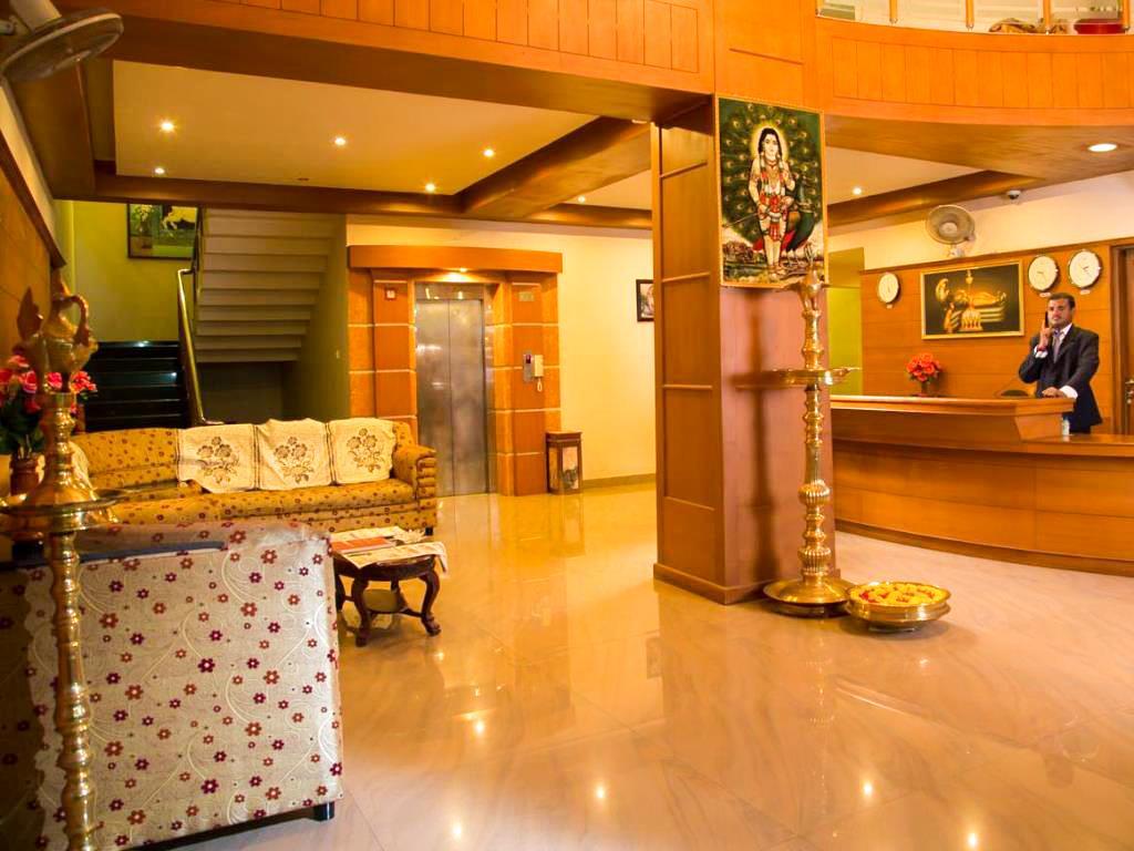 Hotel Geethu International Kovalam Dış mekan fotoğraf